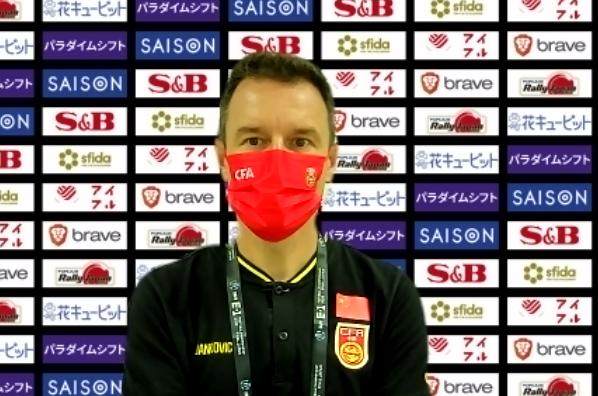 BOYU体育APP下载-扬科维奇不满：没踢出想要的足球 体能问题需纠正